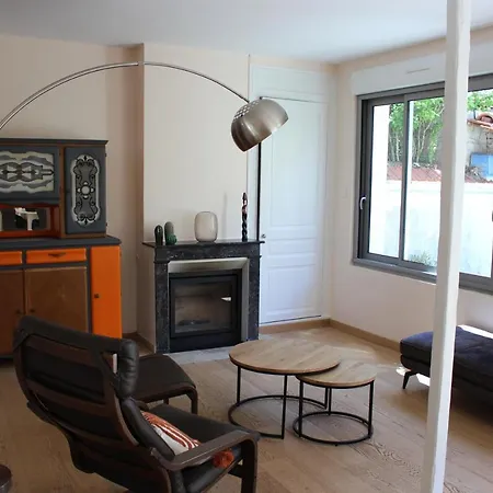 Charmante Maison De Avec Jardin Quartier Prebendes アパート トゥール