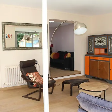 Апартаменты Charmante Maison De Avec Jardin Quartier Prebendes