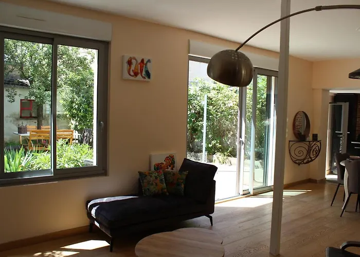 Charmante Maison De Avec Jardin Quartier Prebendes *