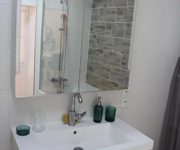 Charmante Maison De Avec Jardin Quartier Prebendes *